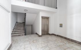 Malu Holiday Apartment-Palazzo Quaroni